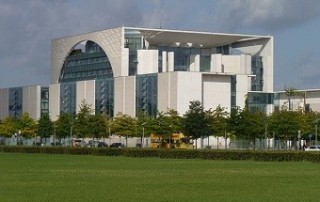 640px-Berlin.Bundestag_013_By JoJan - Own work, CC BY 3.0,