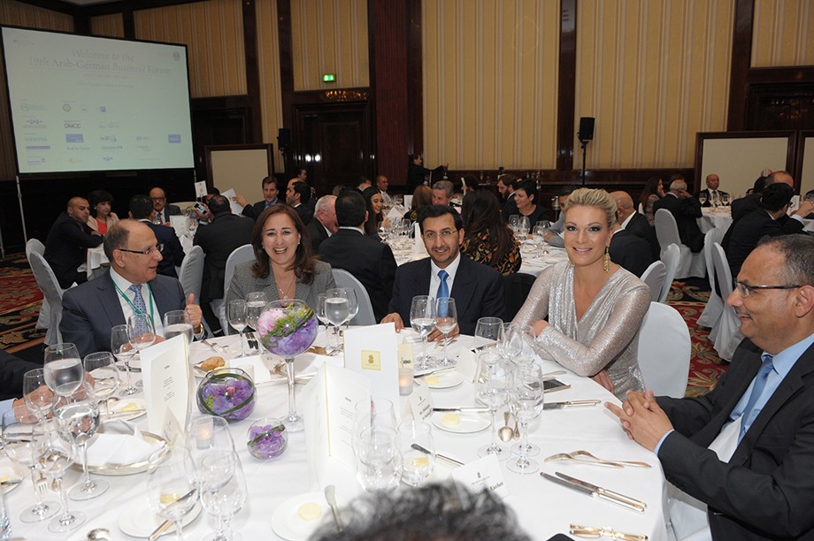 Maria Riesch (2.v.r.) beim Galadinner des 19. Ghorfa Wirtschaftsforum 2016