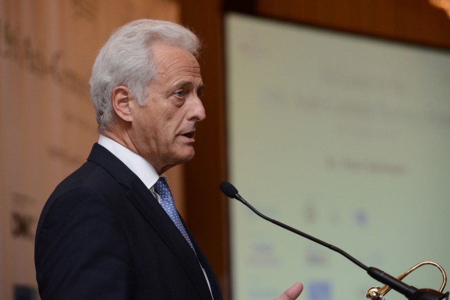 Dr. Peter Ramsauer begrüßt die Teilnehmer des 19. Ghorfa Wirtschaftsforum 2016